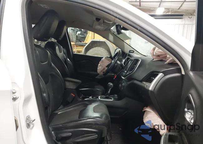 1C4PJMLX1JD548787: 44390290