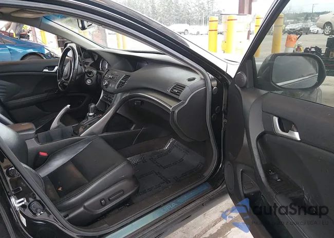 JH4CU2F45CC022228: 44390335