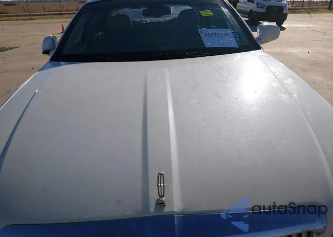 1LNHM81W45Y611839: 44390348