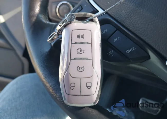 3FA6P0K92ER271253: 44390357