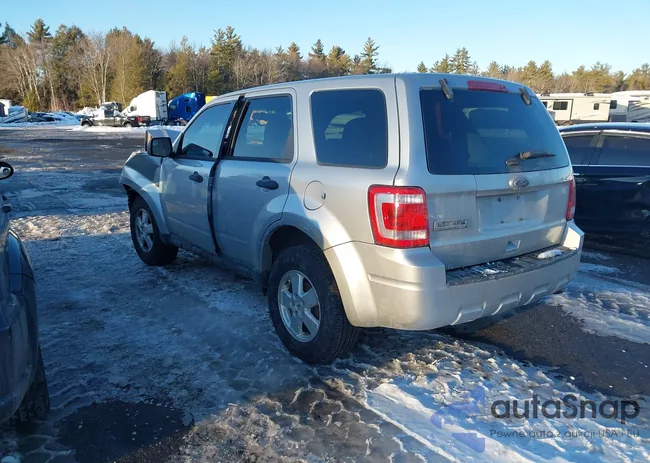 1FMCU0C70CKC29017: 44390432