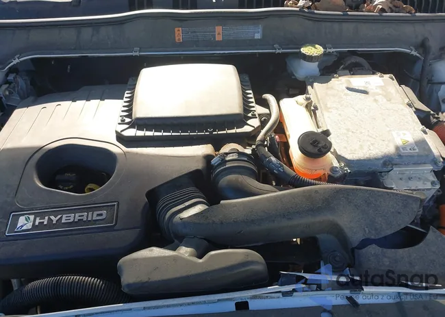 3FA6P0RU6JR228085: 44389571