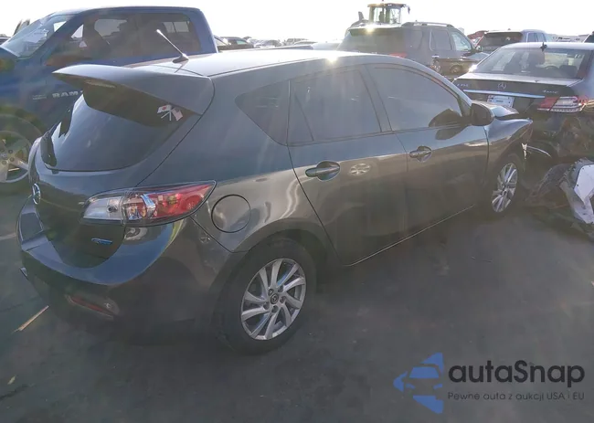 JM1BL1M79D1818372: 44390880