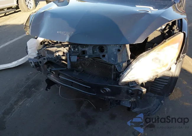 JM1BL1M79D1818372: 44390880