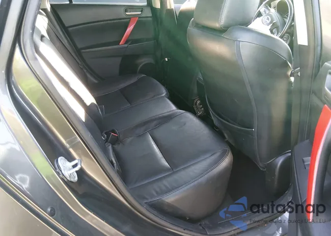 JM1BL1M79D1818372: 44390880