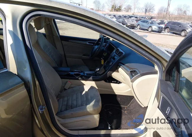 3FA6P0H76DR122123: 44390895