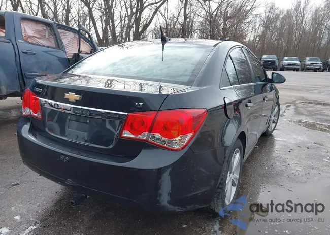 1G1PE5SB1D7121203: 44390902