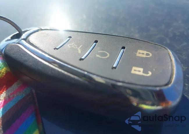 3GNAXMEV1JS548330: 44390909