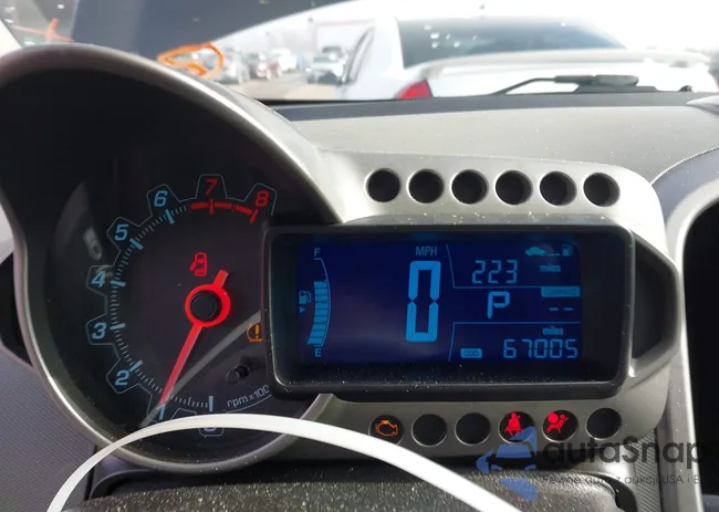 1G1JC6SB1F4111888: 44390941