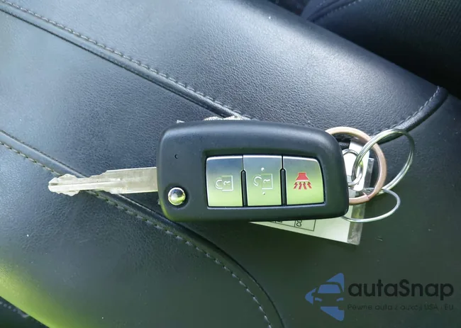 JN8AT2MT7KW500656: 44390985