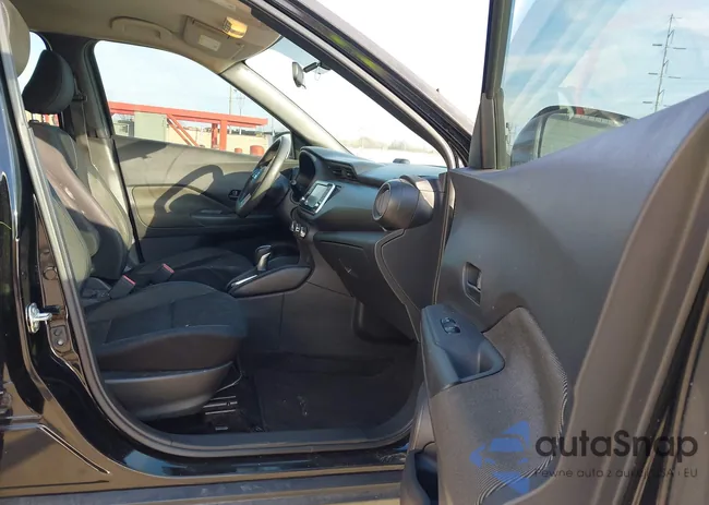 3N1CP5CU7JL525228: 44391045