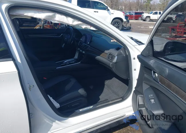 1HGCV2F9XLA011023: 44391104