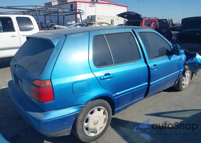 3VWFB81H7VM021260: 44391106