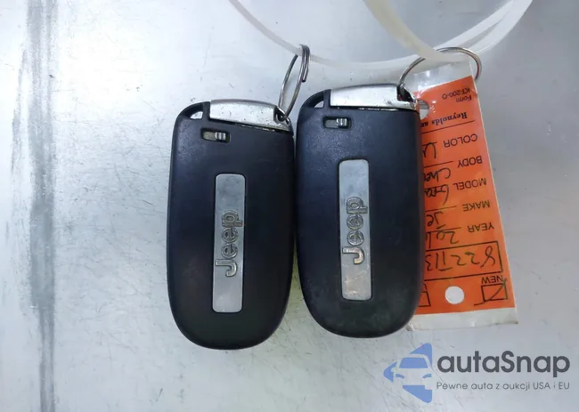 1C4RJEAG4GC329385: 44391148