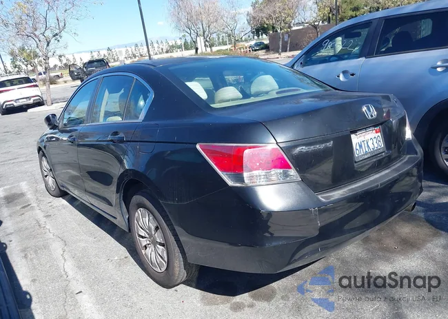 1HGCP2F35AA112103: 44391358