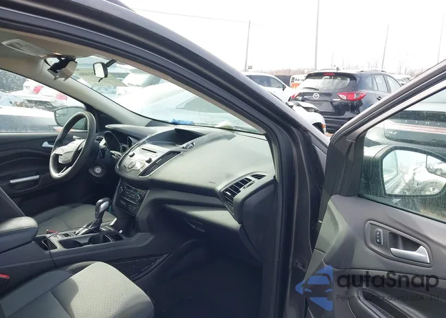 1FMCU9GD8JUC05473: 44391406