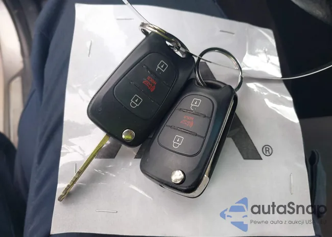 KNDJT2A6XC7413968: 44391408