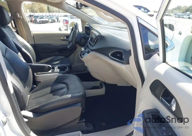 2C4RC1BG5LR124709: 44391431