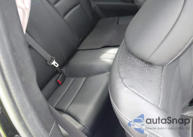 1HGCT1B81EA002095: 44390472