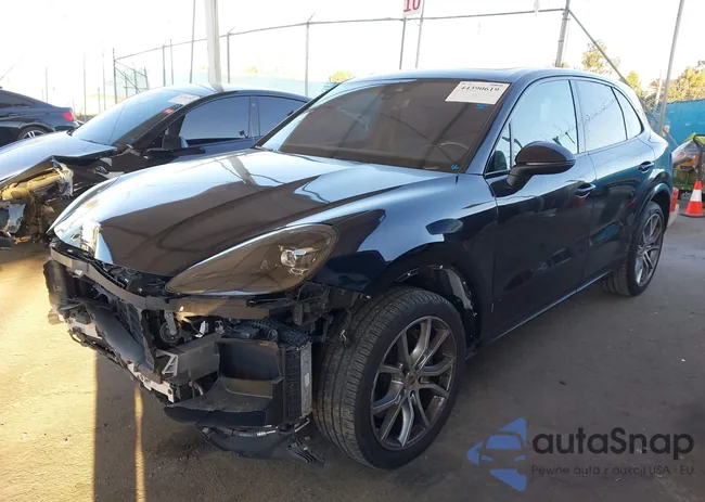 WP1AA2AY0PDA05766: 44390619