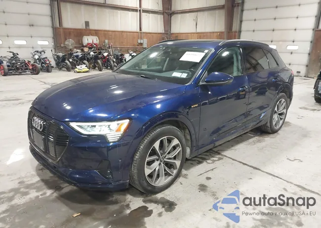 WA1LAAGE2MB037816: 44390672