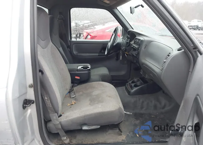 1FTYR10UX2TA06651: 44390731