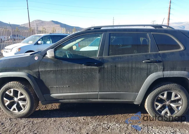 1C4PJMBBXHD239920: 44391853