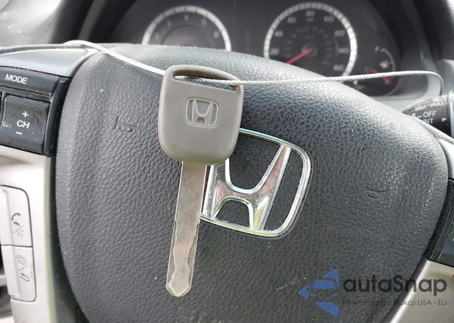 1HGCP3F80CA014875: 44391998