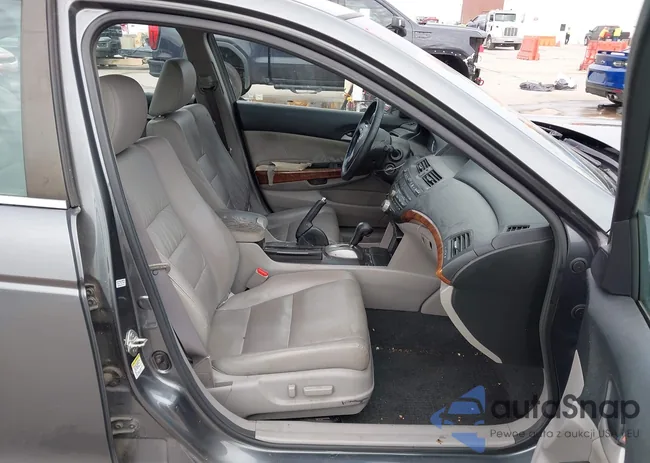 1HGCP3F80CA014875: 44391998