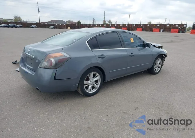 1N4AL21E99N484550: 44392074