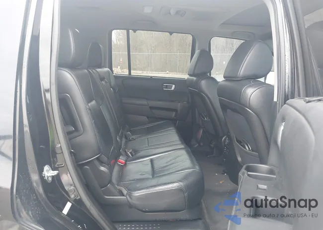 5FNYF3H97CB018104: 44392100