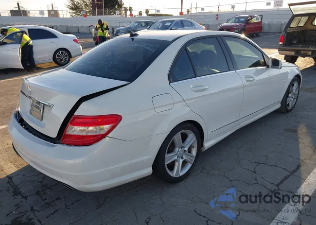 WDDGF5EB3AR121015: 44392148