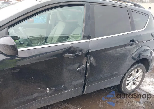 1FMCU9GD2JUA68272: 44392196