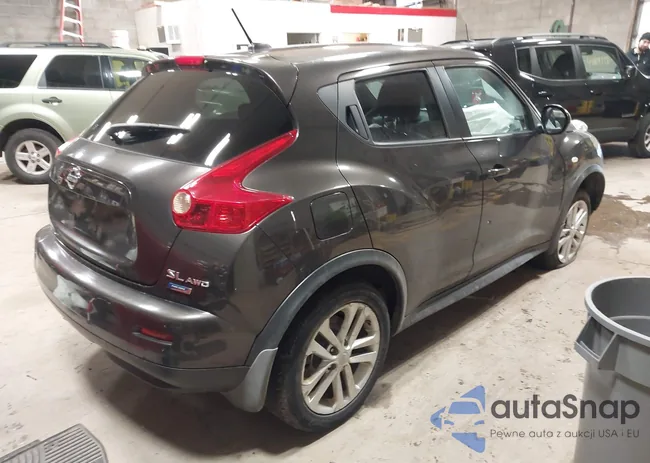 JN8AF5MV0CT108972: 44392322