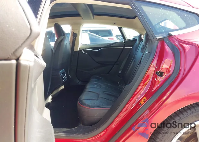 5YJSA1H11EFP44210: 44392353