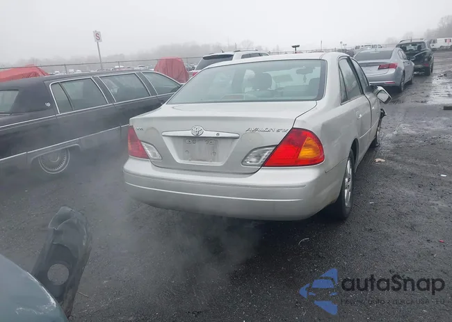 4T1BF28BX1U131628: 44392371