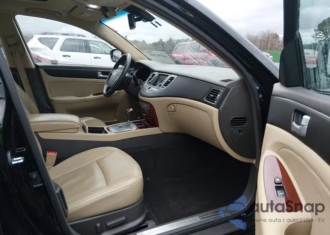 KMHGC4DD0DU257499: 44392399