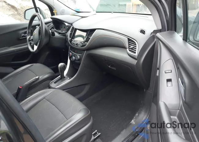 KL7CJPSB2JB636780: 44392426