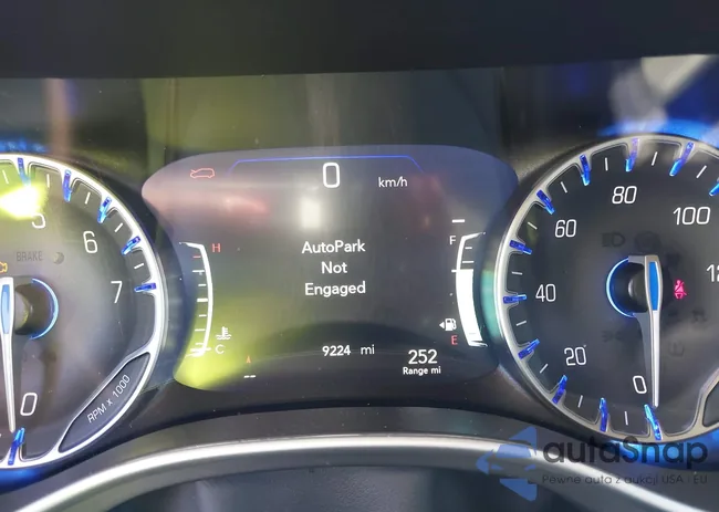 2C4RC1BG2TR201651: 44392439