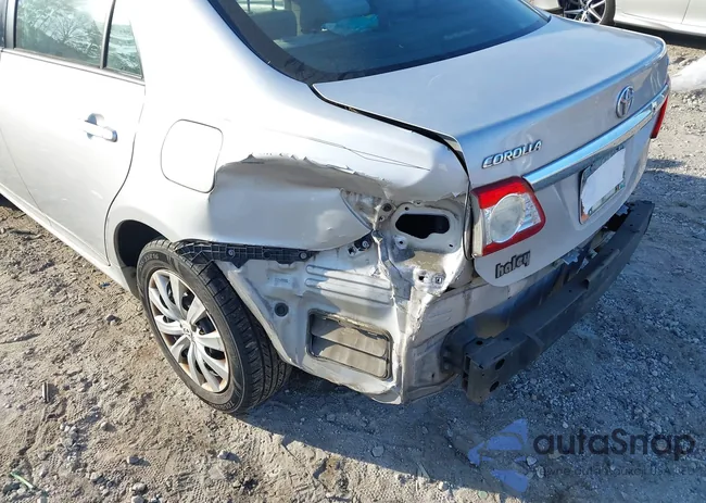 2T1BU4EE8CC787511: 44391473