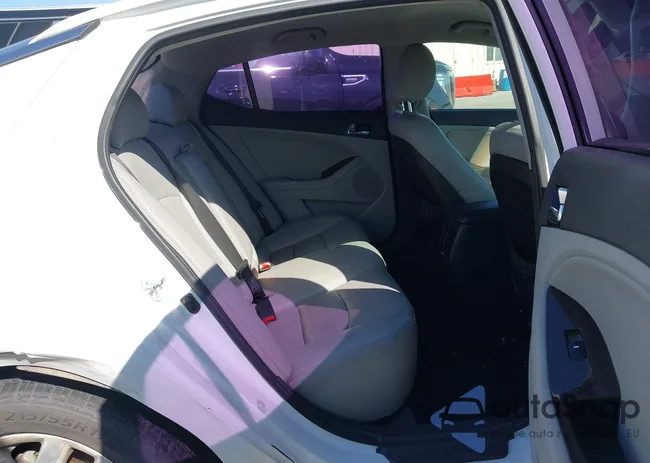 5XXGN4A73EG337223: 44391475