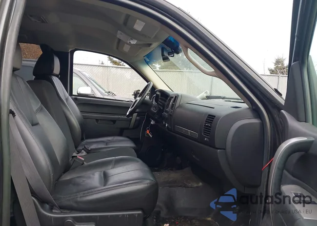 1GC2KXCGXBZ182969: 44391503