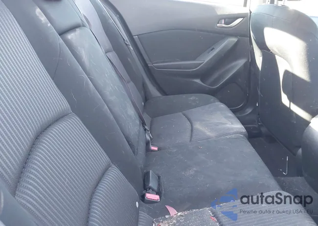 3MZBM1V79FM233774: 44391737