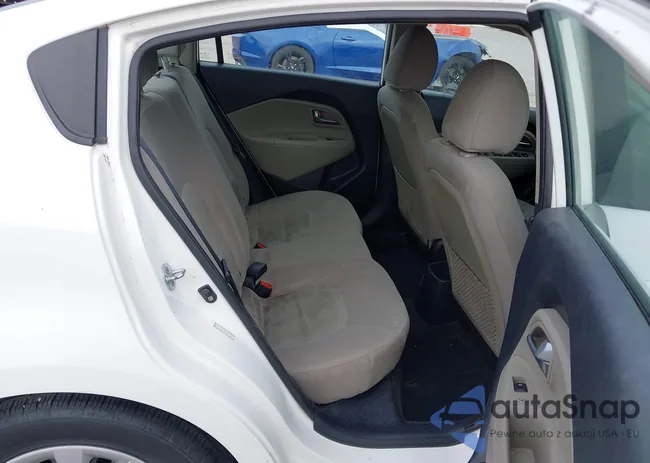 KNADM4A32G6595539: 44391753