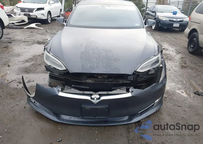 5YJSA1E29JF244870: 44391771