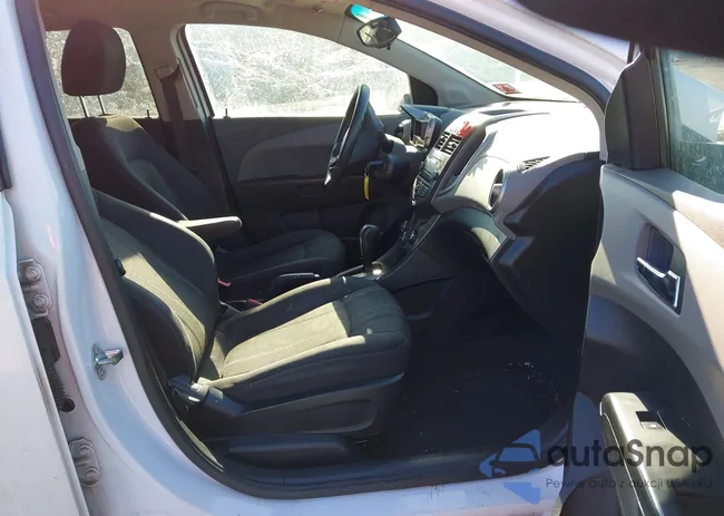 1G1JC6SH5F4188736: 44392895