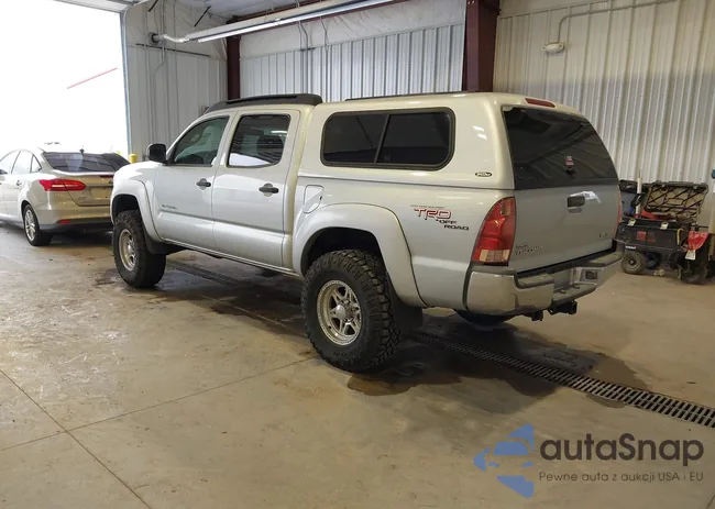 5TELU42N65Z057828: 44392995