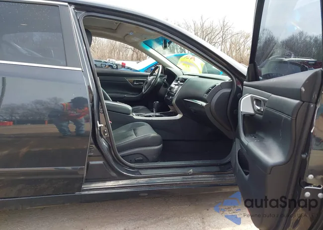 1N4AL3APXFN895684: 44393000