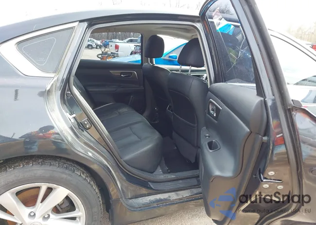 1N4AL3APXFN895684: 44393000