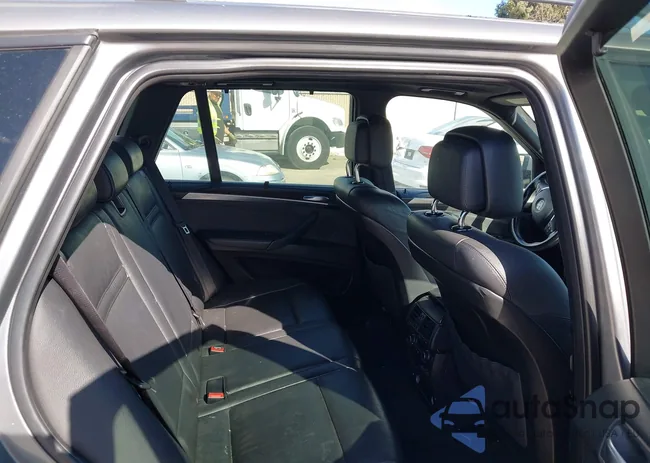 5UXZV8C5XCL422454: 44393069